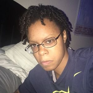 Meet your Posher, Jcoelyn